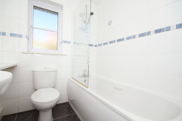 Cost of Shower Window Replacement in Olathe